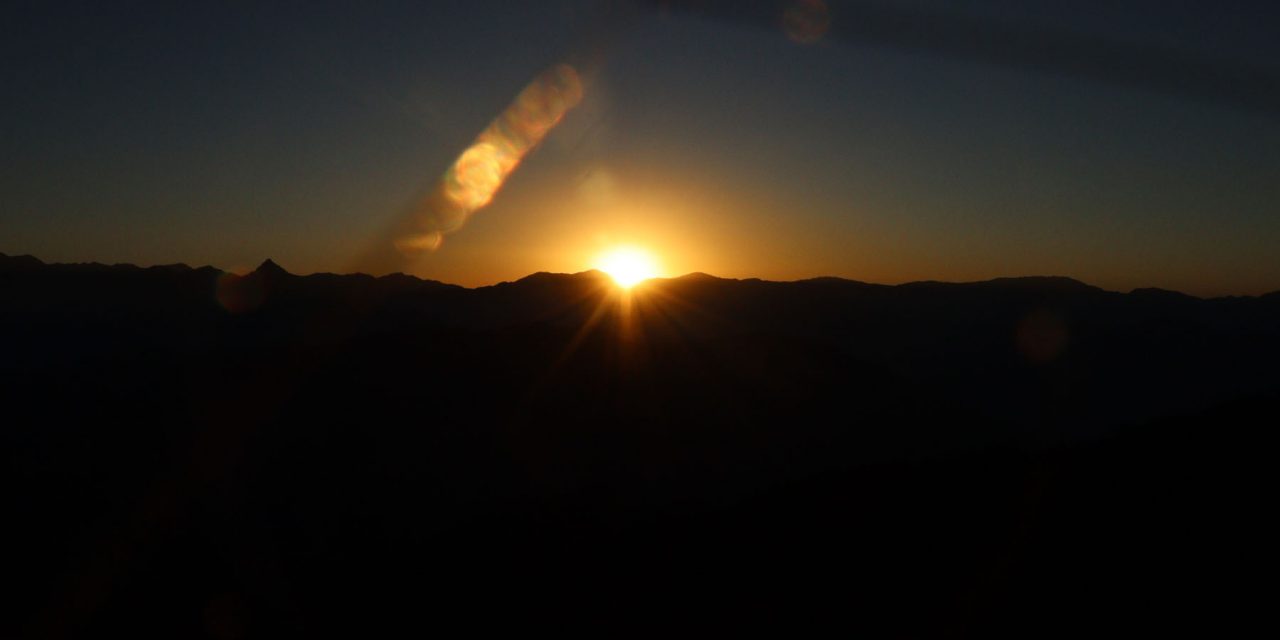 सुकेटार गुप्तेडाडाँमा सूर्योदय (फोटो)