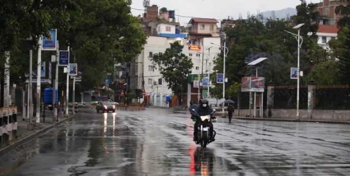 देशका अधिकांश भागमा पश्चिमी वायुको प्रभाव यथावत्
