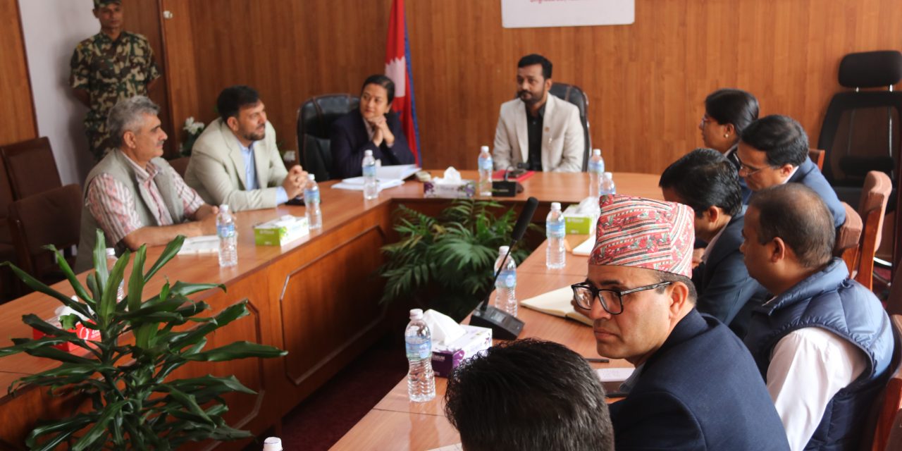 पानीका मुहान संरक्षण गर्नुपर्नेमा मन्त्री यादवको जोड