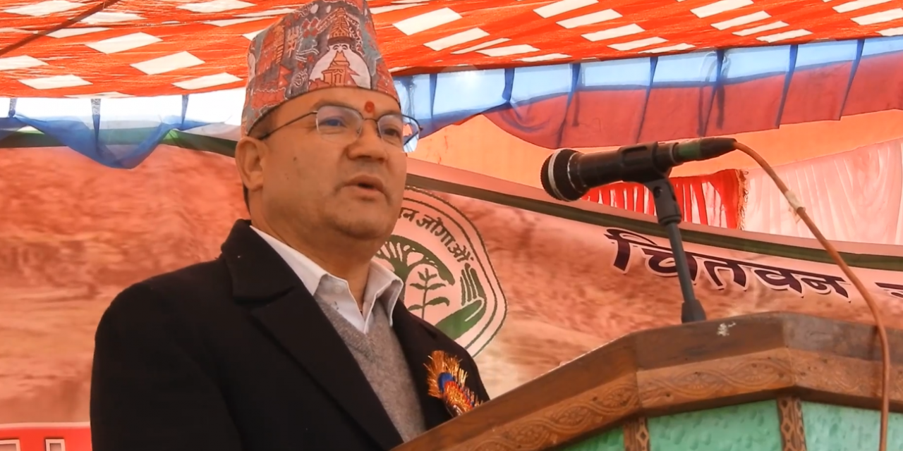 सरकार जनतालाई छिटो छरितो सेवा दिन केन्द्रित छ : वनमन्त्री ठकुरी