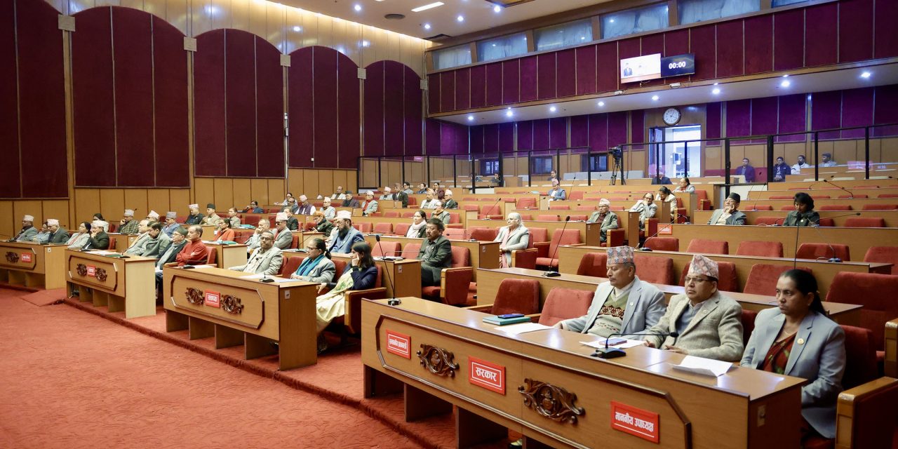 ‘राजाको वंशनाश गर्नेहरु नै राजतन्त्र फर्काउने नाटक मञ्चन गर्दैछन्’