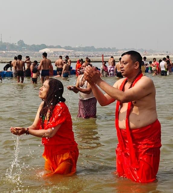 महाकुम्भमा सभापति बानियाँको डुबुल्की : नेपाल र नेपालीको समृद्धिका लागि पूजाअर्चना !