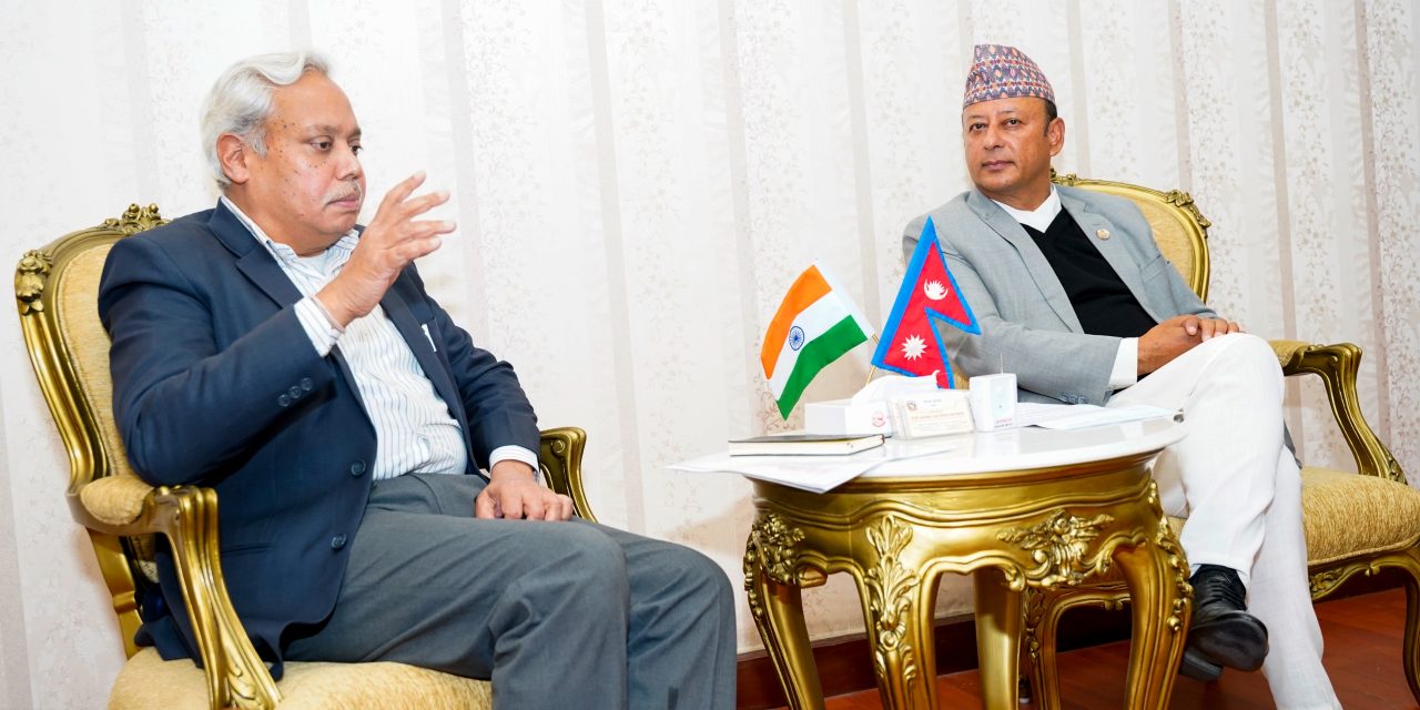 ऊर्जामन्त्री खड्कासँग भारतीय राजदूतको शिष्टाचार भेट