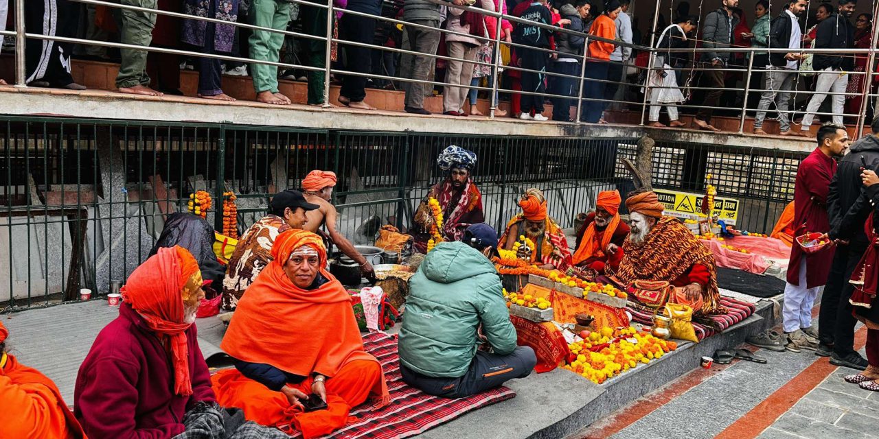 डोलेश्वरका चारै ढोका खुला