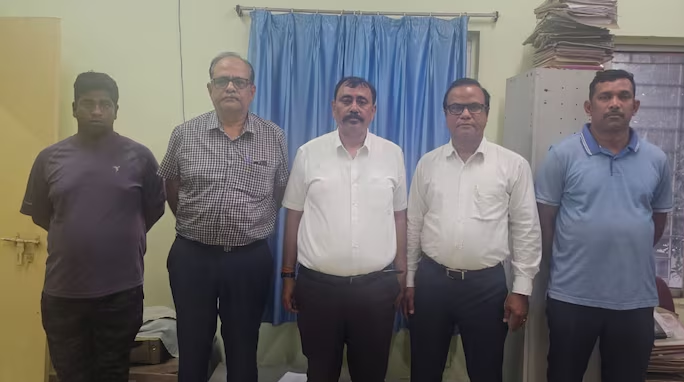ओडिसा घटना : केआईआईटीका ३ निर्देशकसहित ५ जना पक्राउ