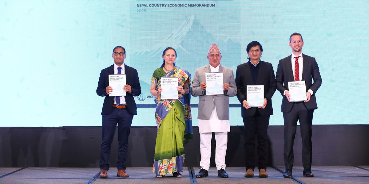 विश्व बैङ्कले देखेको नेपालको अर्थतन्त्र : विप्रेषणले गरिबी घटायो, आन्तरिक अवसरबाट न्यून लाभ