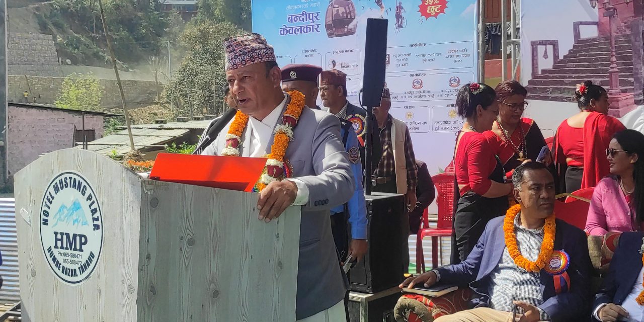 कुलमान घिसिङलाई हटाउन सरकारले चलखेल गरेको छैन : मन्त्री खड्का