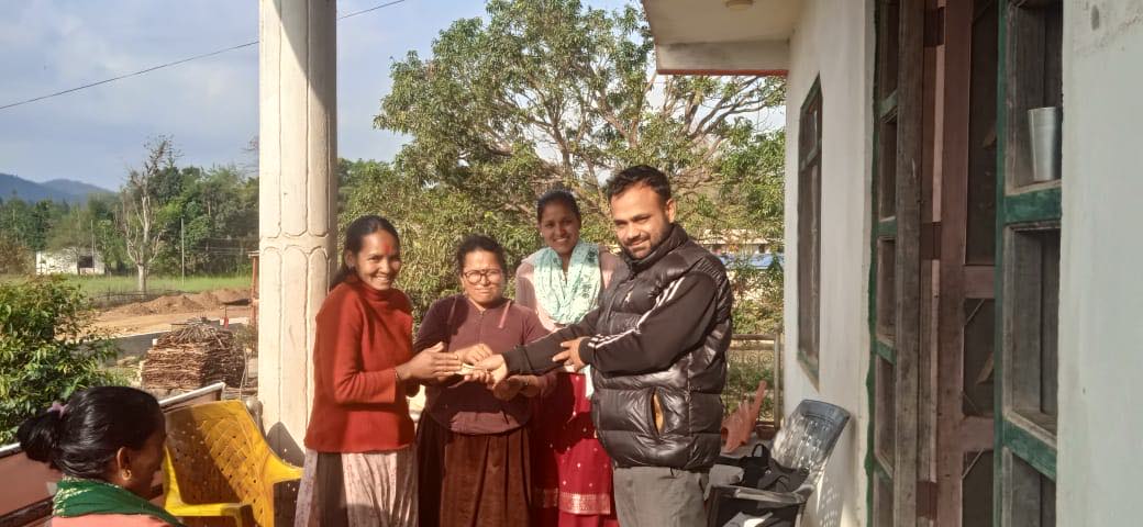 कर्जा चुक्ता गर्नेलाई एनआईसी लघुवित्तको प्रोत्साहन : सुर्खेत चौकुनेकी धनसरा साउद मख्ख
