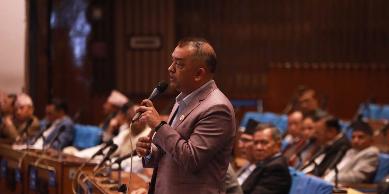 संविधान विपरित हुने कुनै पनि षडयन्त्रविरुद्ध सबै दल एक हुनुपर्छ : गगन थापा