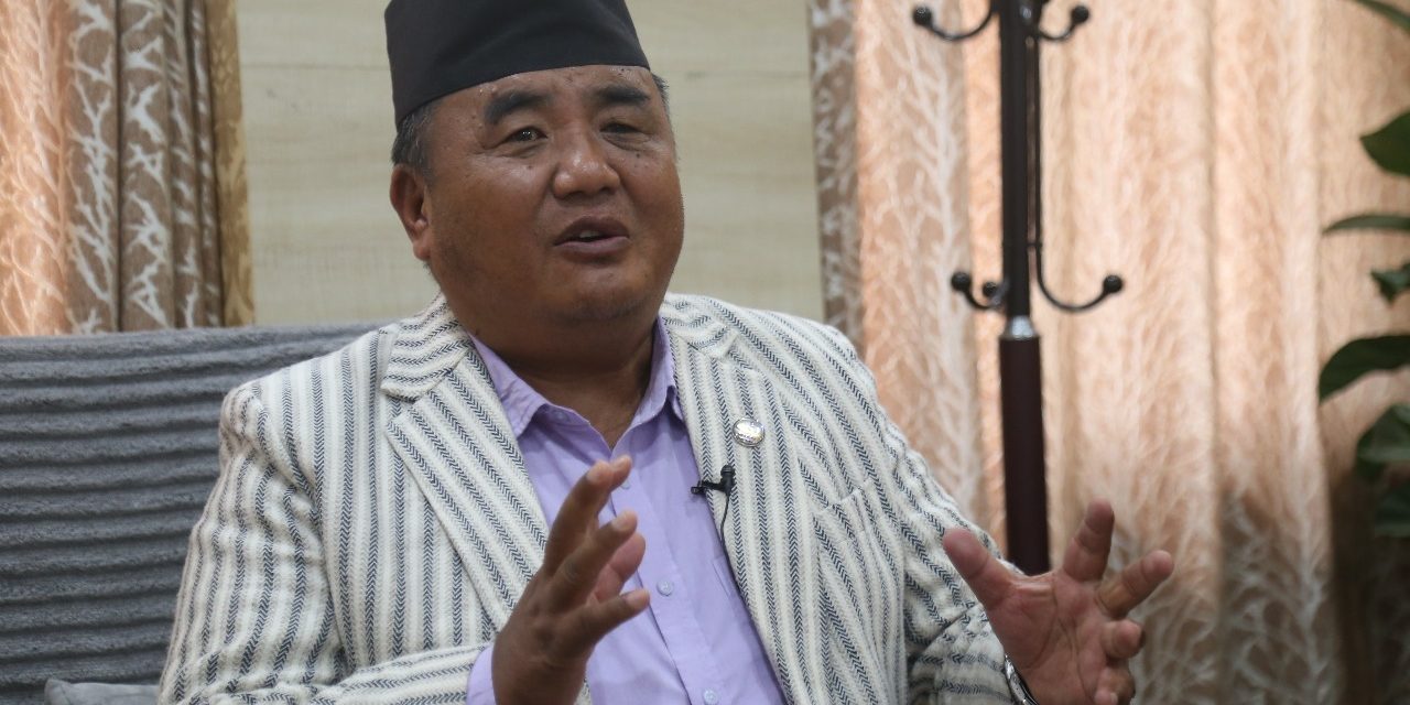 संविधानको परिधि र सरकारको निर्देशनमा रही सेनाले काम गरिरहेको छ : रक्षामन्त्री राई