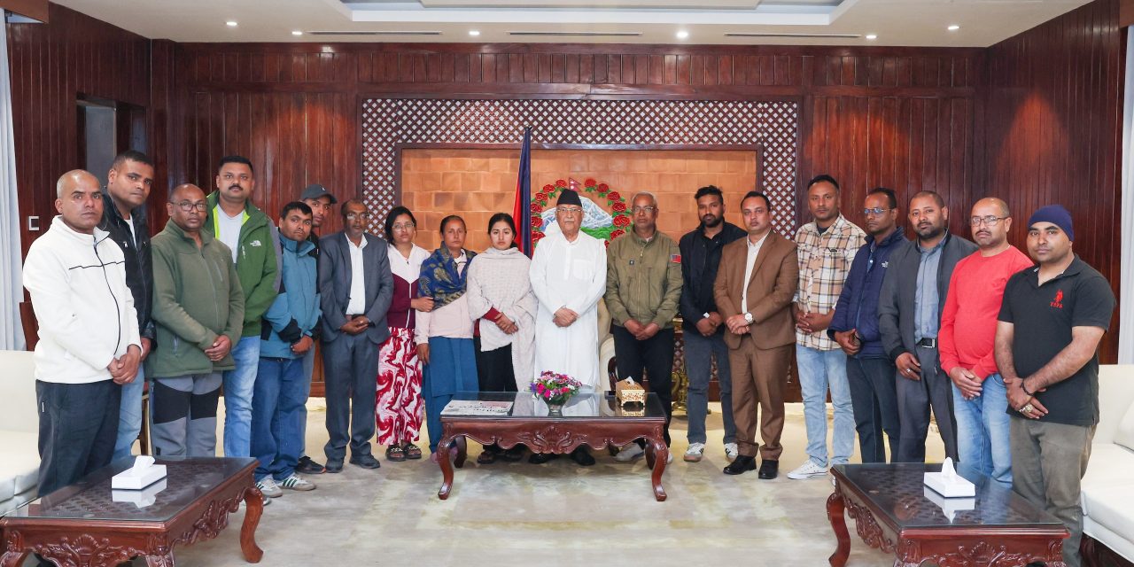 तीनकुने घटनामा मारिएका पत्रकार रजकको परिवारलाई सरकारले आवश्यक सहयोग गर्छः प्रधानमन्त्री ओली