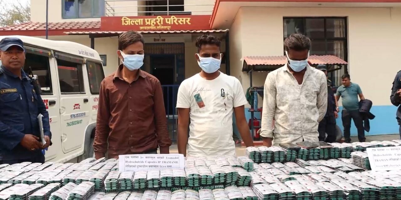 भारतीय एम्बुलेन्सबाट ठूलो परिमाणमा अवैध लागू औषध बरामद