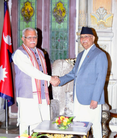 प्रधानमन्त्री ओलीद्वारा भारतका मन्त्री मनोहरलालसँग शिष्टाचार भेट, ऊर्जा सहकार्यबारे छलफल