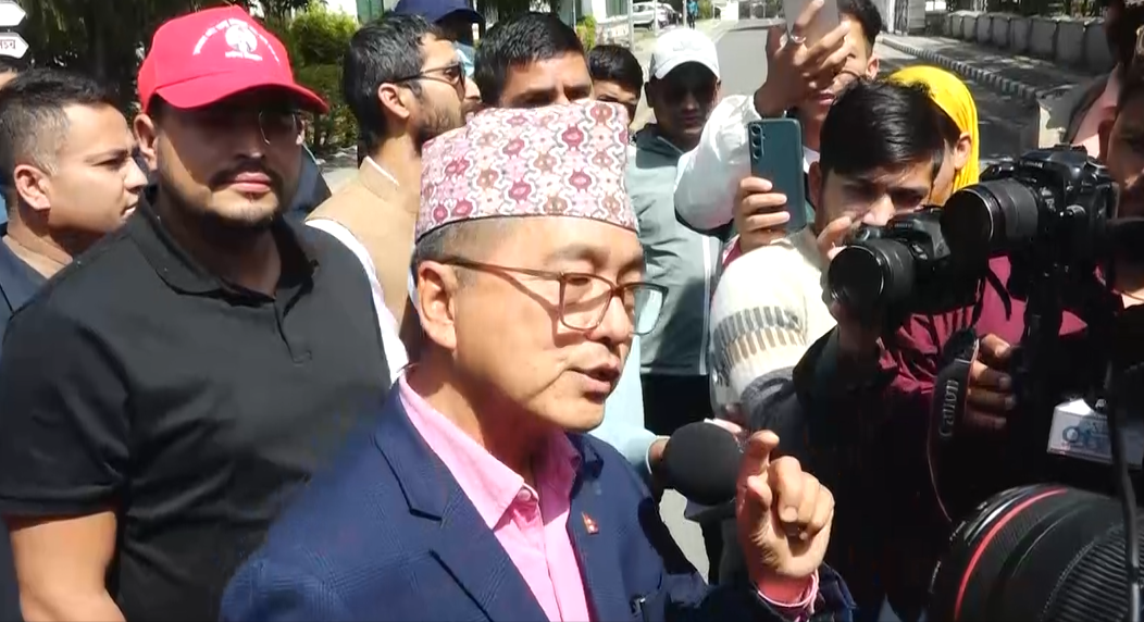 सरकारले स्वभाविक अधिकारलाई खुम्च्याउदैँ लगेका कारण प्रदर्शनका लागि निषेधित क्षेत्र रोज्यौँ : राजेन्द्र लिङदेन
