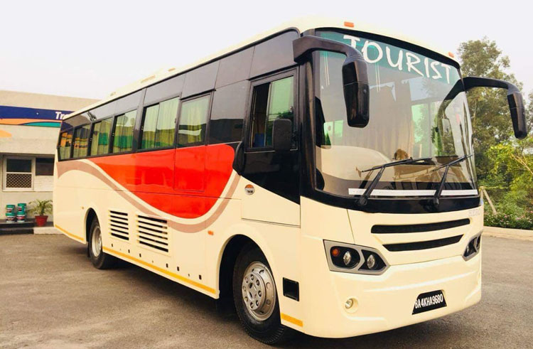 ७ पर्यटक बसलाई सुरक्षा दिएर गन्तव्यमा पठाइयो