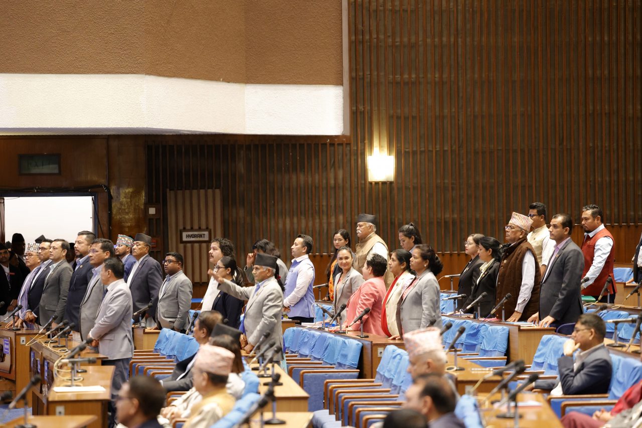 लामो समयदेखि अवरुद्ध संसद् बैठक सञ्चालन : भिजिट भिसामार्फत हुने मानव तस्करी छानबिन गर्न माग
