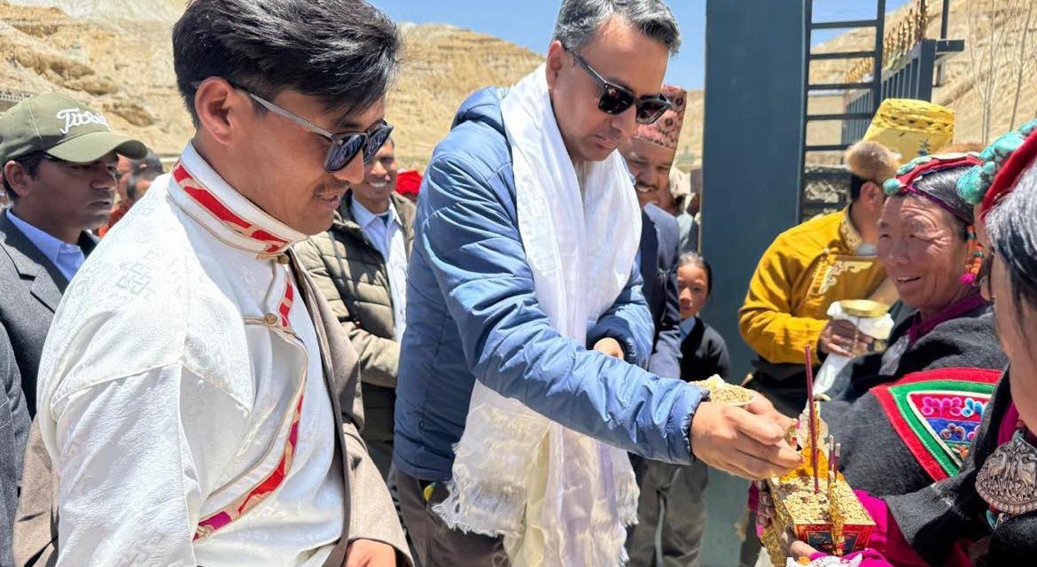 भारत सरकारको सहयोगमा मुस्ताङमा विद्यालयको छात्रावास तथा चमेना गृहको शिलान्यास